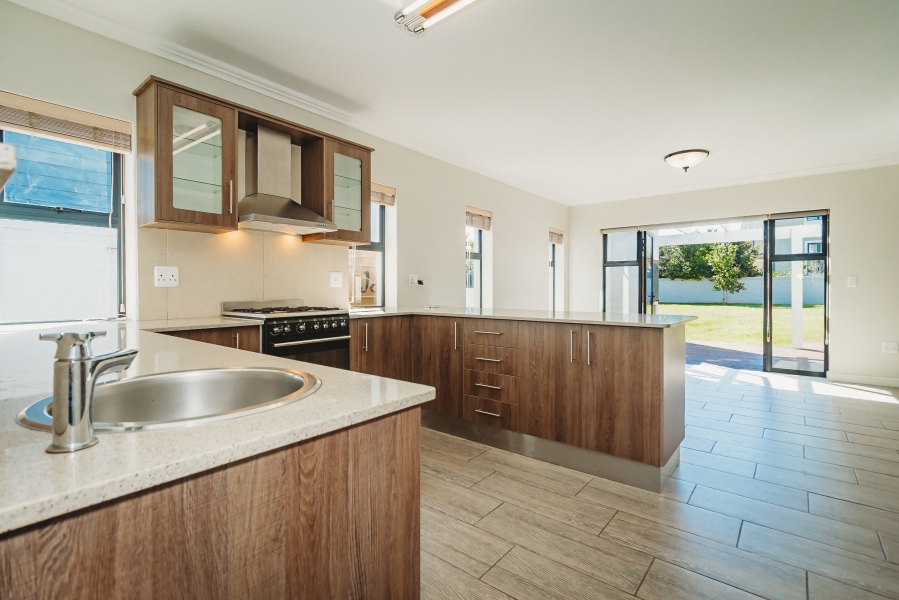 3 Bedroom Property for Sale in Kraaibosch Country Estate Western Cape